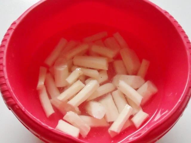 Aufläufe: Cremiger Schwarzwurzel-Kohlrabi-Auflauf mit Dill-Hackbällchen - Rezept - Bild Nr. 2