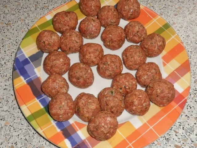 Aufläufe: Cremiger Schwarzwurzel-Kohlrabi-Auflauf mit Dill-Hackbällchen - Rezept - Bild Nr. 5