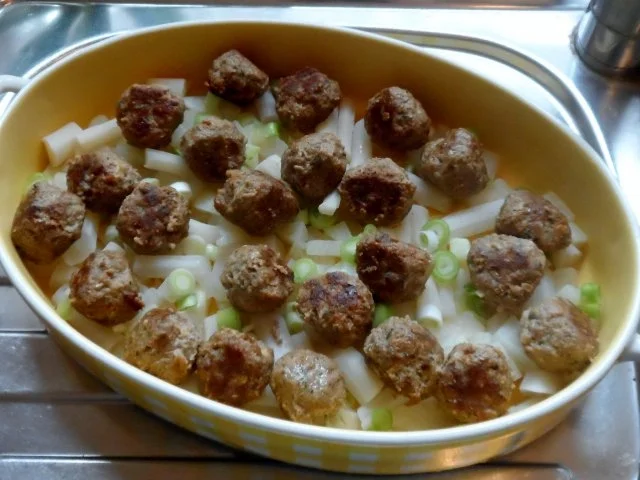 Aufläufe: Cremiger Schwarzwurzel-Kohlrabi-Auflauf mit Dill-Hackbällchen - Rezept - Bild Nr. 12