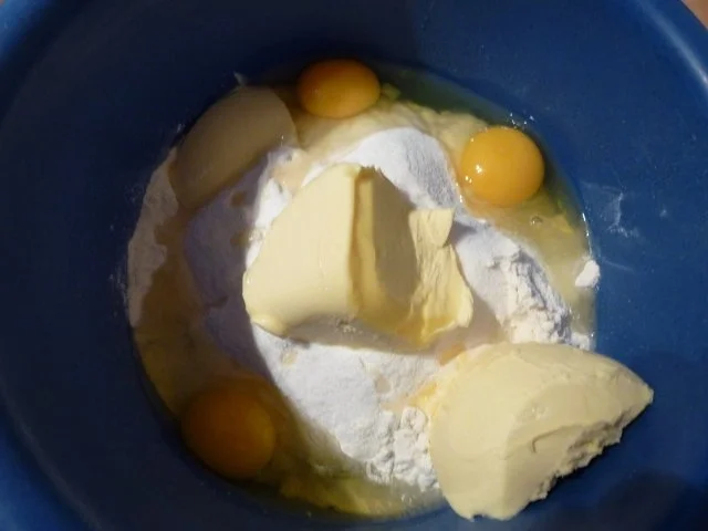 Rezept: Kasten-Quarkstollen Bild Nr. 3 Kasten-Quarkstollen - Rezept - Bild Nr. 3