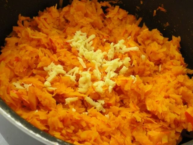 Lachsforelle im Wirsingmantel mit Kürbis-Ingwerpüree und Limettensauce - Rezept - Bild Nr. 10