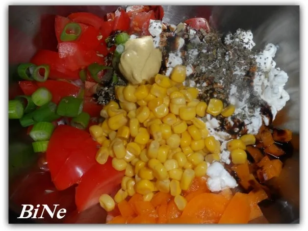 Rezept: BiNe` S RÆUCHERLACHSSALAT Bild Nr. 6 BiNe` S RÆUCHERLACHSSALAT - Rezept - Bild Nr. 6