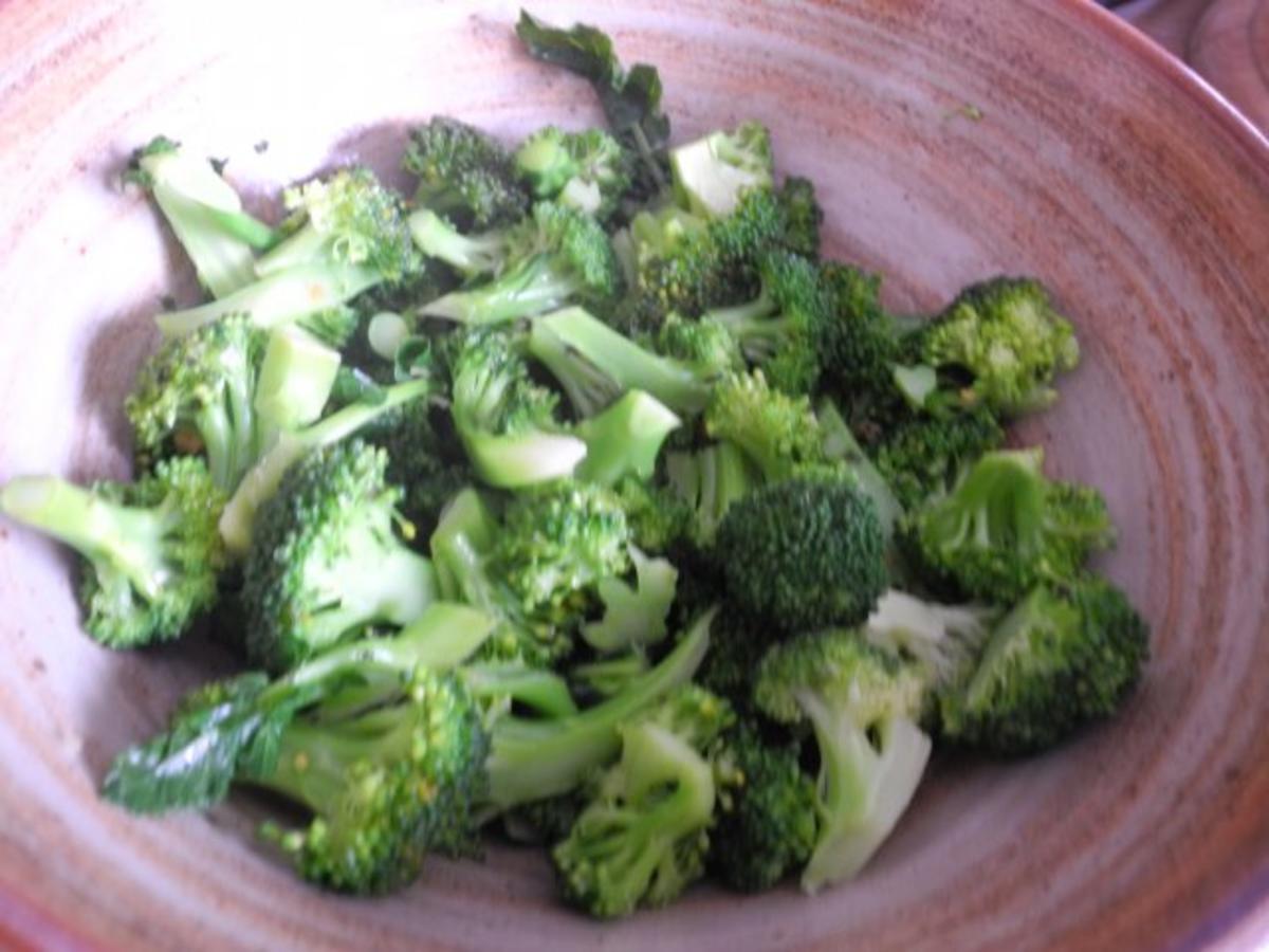 Vegan : Paprikagulasch mit Broccoli - Pasta - Rezept - Bild Nr. 12