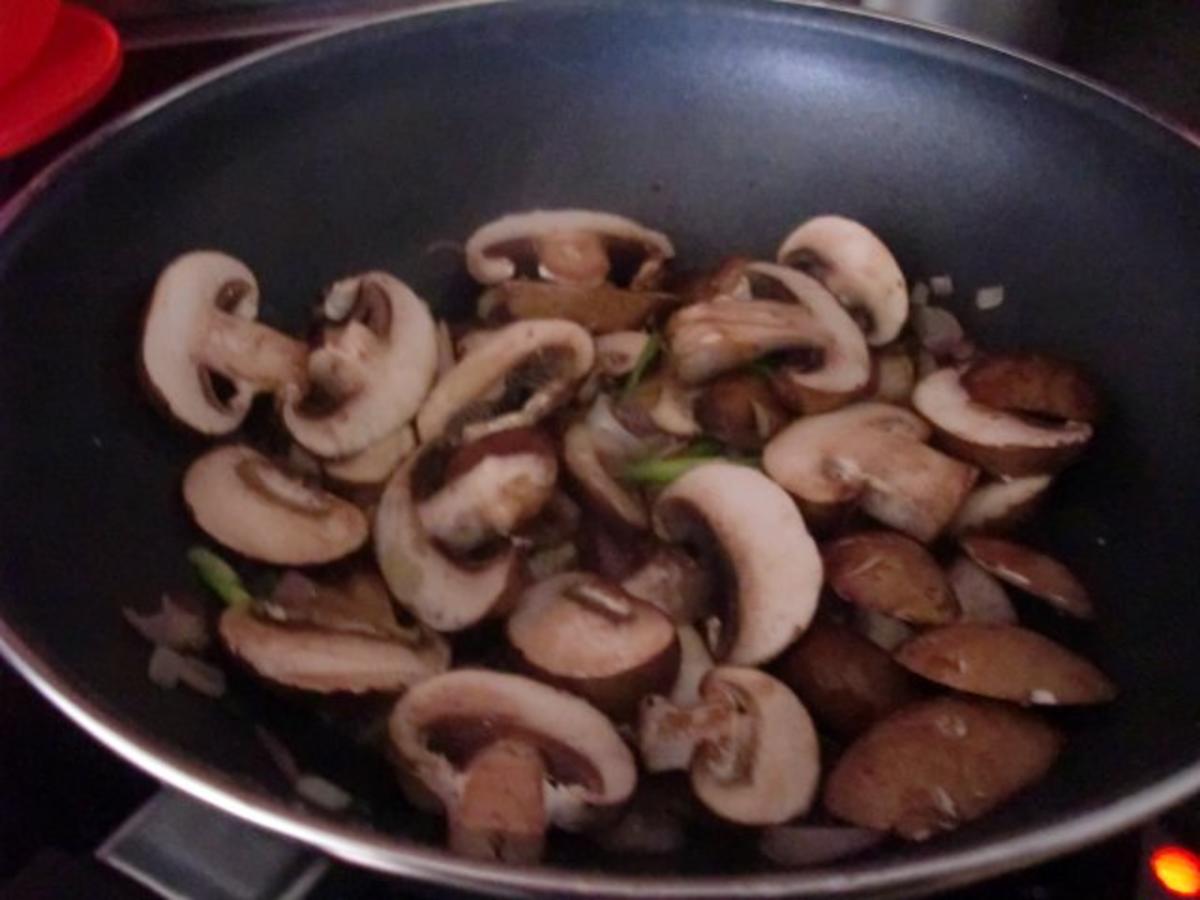 Bilder für Spinat - Pilz - Pfanne Rezept