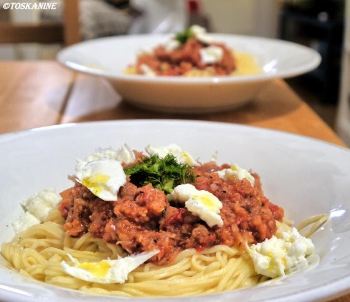 Spaghetti mit Fenchel-Tomaten-Sauce und Büffelmozzarella - Rezept - Bild Nr. 16