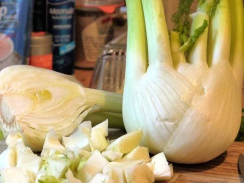 Rezept: Spaghetti mit Fenchel-Tomaten-Sauce und Büffelmozzarella Bild Nr. 4 Spaghetti mit Fenchel-Tomaten-Sauce und Büffelmozzarella - Rezept - Bild Nr. 4