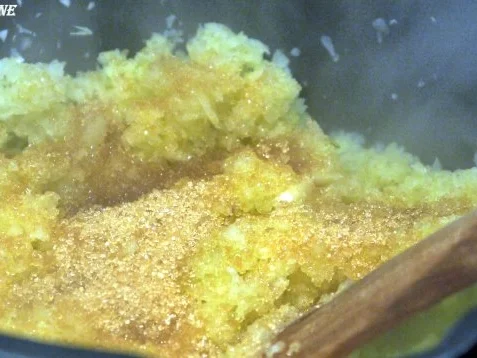 Rezept: Spaghetti mit Fenchel-Tomaten-Sauce und Büffelmozzarella Bild Nr. 10 Spaghetti mit Fenchel-Tomaten-Sauce und Büffelmozzarella - Rezept - Bild Nr. 10