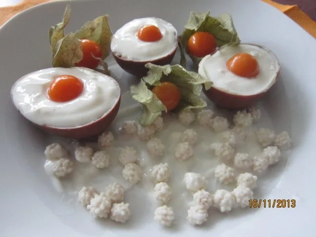 Rezept: Süße Kokos-Eier Süße Kokos-Eier - Rezept