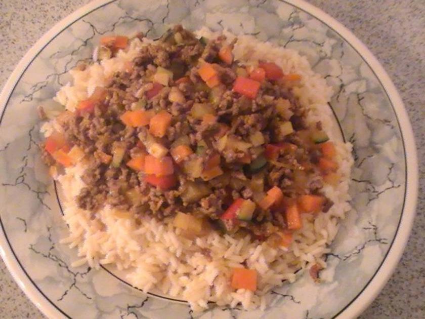 Hackfleisch Gemüse Pfanne mit Reis - einfach - von Flottemotte