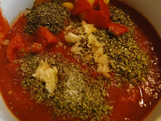 Rezept: Gratiniertes Hack in Paprikaschote Bild Nr. 5 Gratiniertes Hack in Paprikaschote - Rezept - Bild Nr. 5