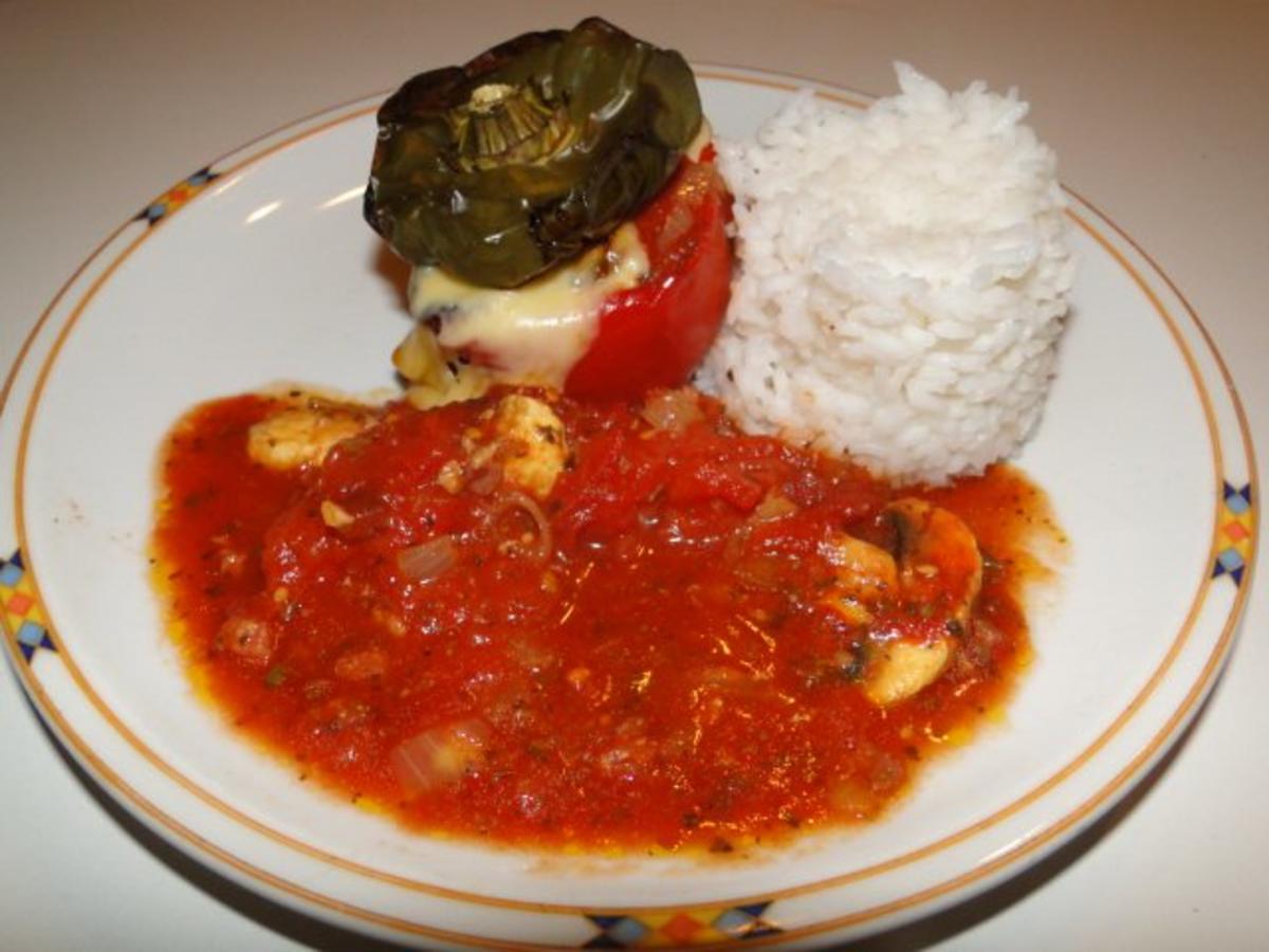 Rezept: Gratiniertes Hack in Paprikaschote Gratiniertes Hack in Paprikaschote - Rezept