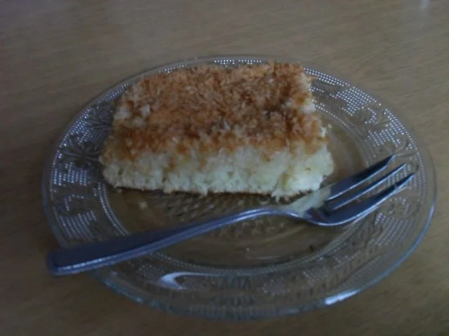 Rezept: Bienenstich mit Kokosflocken Bienenstich mit Kokosflocken - Rezept