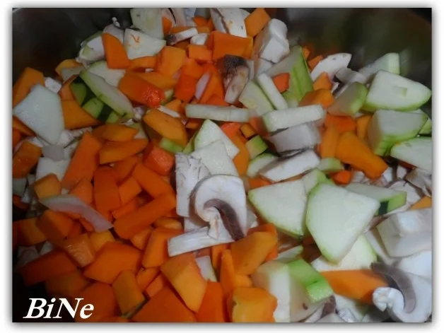 BiNe` S BUNTER GEMUESEAUFLAUF - Rezept - Bild Nr. 4