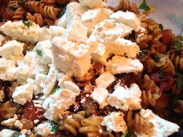 Nudelsalat mit Kürbis,geröstetem Mais und karamellisierter Paprika - Rezept - Bild Nr. 7