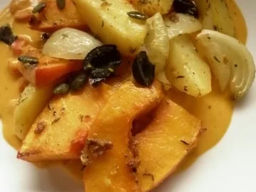 Hokkaido und Kartoffeln gebacken ...mit scharfer Kürbissoße - Rezept - Bild Nr. 9