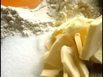 Rezept: Schokoladen-Kirsch-Küsschen Bild Nr. 2 Schokoladen-Kirsch-Küsschen - Rezept - Bild Nr. 2