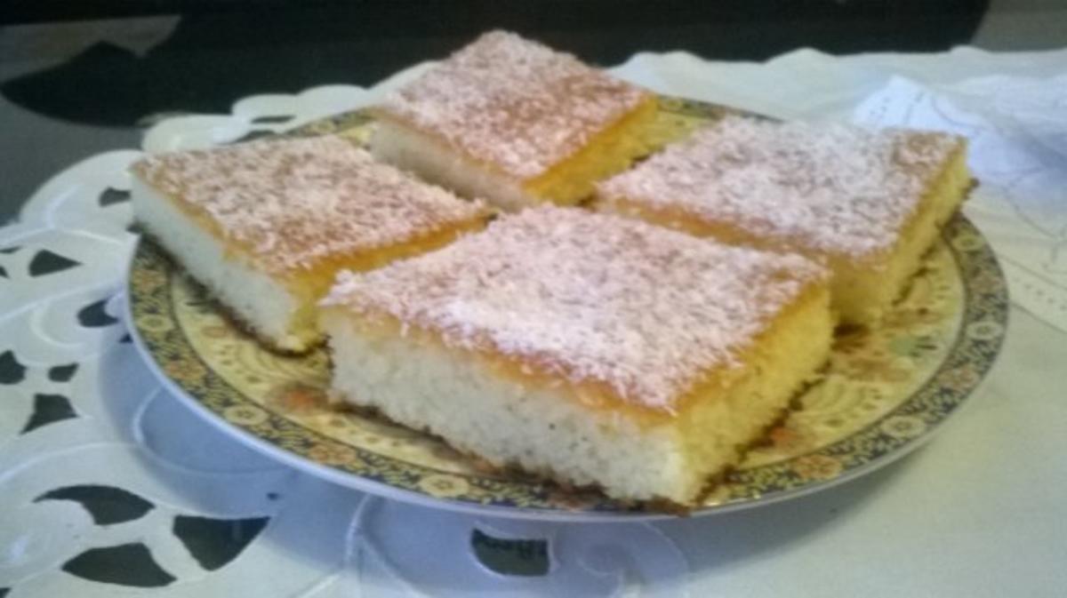 Bilder für Joghurt-Grieß-Kuchen - Rezept