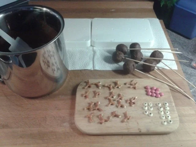 Rudolf das Rentier - Cake Pops - Rezept - Bild Nr. 3