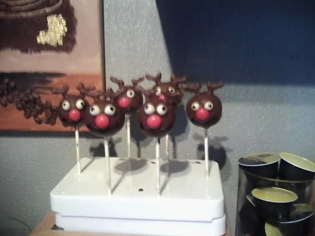 Rudolf das Rentier - Cake Pops - Rezept - Bild Nr. 11