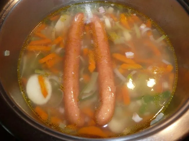 Rezept: Erbsensuppe mit Speckwürfel. Bild Nr. 3 Erbsensuppe mit Speckwürfel. - Rezept - Bild Nr. 3