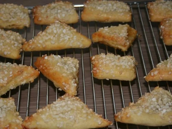 Rezept: Saure Sahne Plätzchen a la Oma Edith Bild Nr. 6 Saure Sahne Plätzchen a la Oma Edith - Rezept - Bild Nr. 6