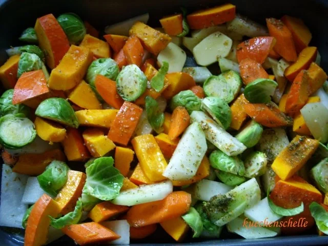 Herbstliches Ofengemüse mit gebratenem Fisch - Rezept - Bild Nr. 3