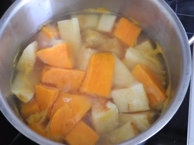 Vegan : Krautgulasch mit Süßkartoffeln und Pastinaken - Rezept - Bild Nr. 11