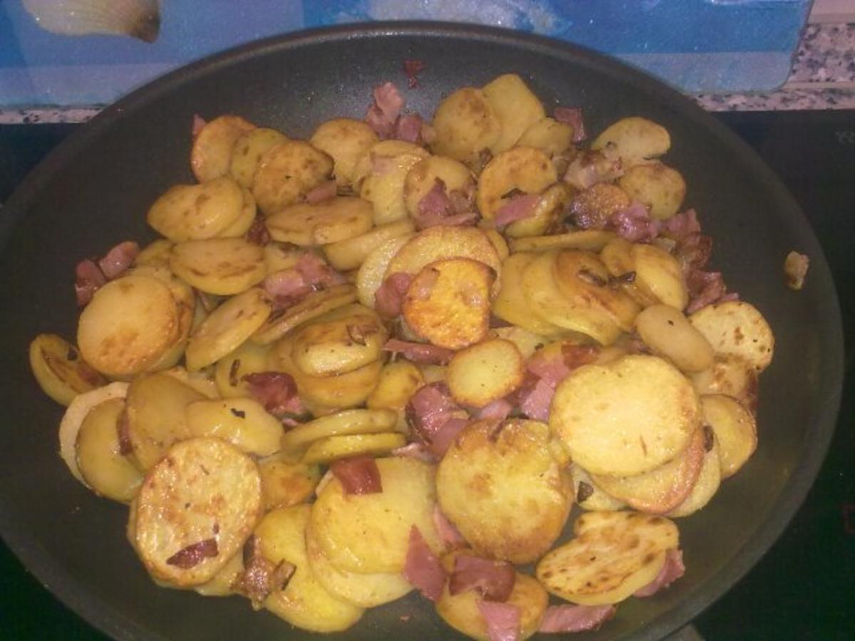 Dreierlei Kartoffelgröstl - nichts für Vegetarier!!! - Rezept - Bild Nr. 2