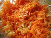 Apfel - Möhren - Rohkostsalat - Rezept