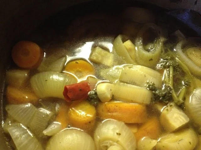 Schnelle Fleischbrühe - Rezept - Bild Nr. 3