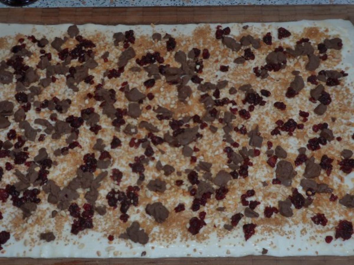 Weihnachtsgebäck: Knusprige Nougat-Blätterteigschnecken mit Cranberries - Rezept - Bild Nr. 10