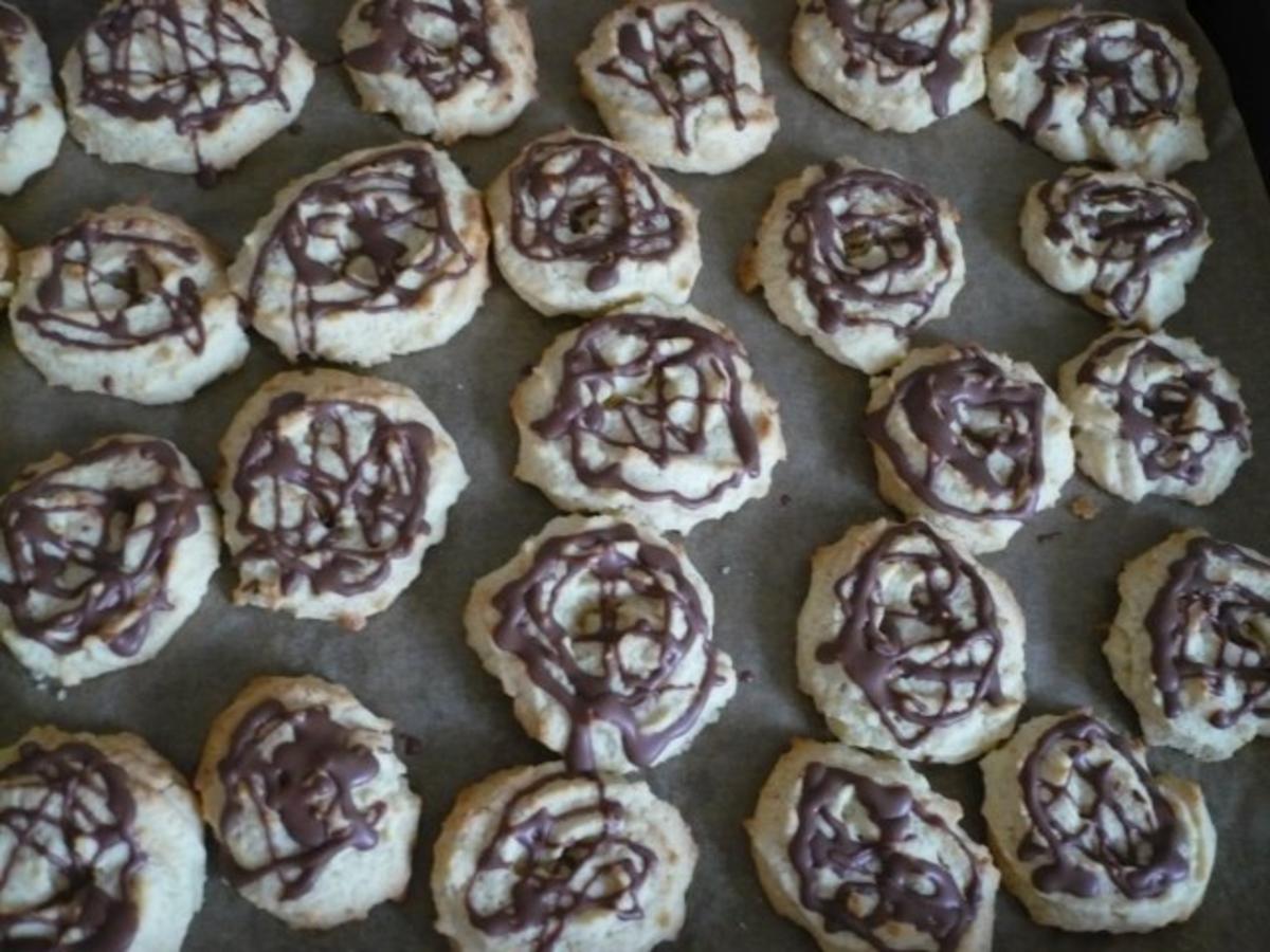 Marzipan - Spritzgebäck - Rezept mit Bild - kochbar.de