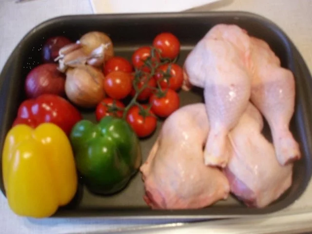 Hähnchenschenkel auf Gemüsebett - Rezept - Bild Nr. 2