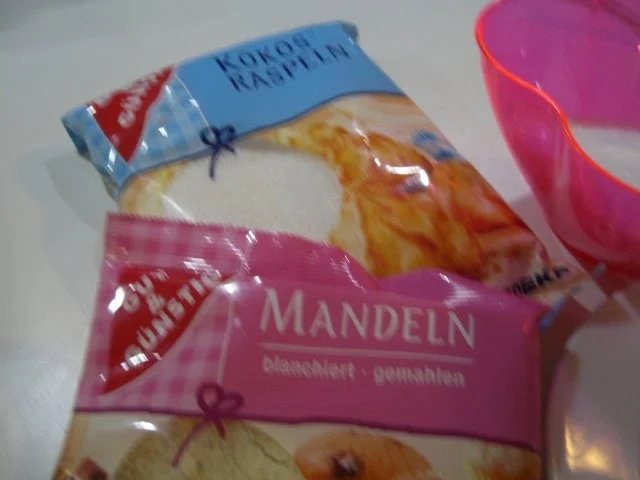 Rezept: Orangen-Kokos-Makronen Bild Nr. 6 Orangen-Kokos-Makronen - Rezept - Bild Nr. 6