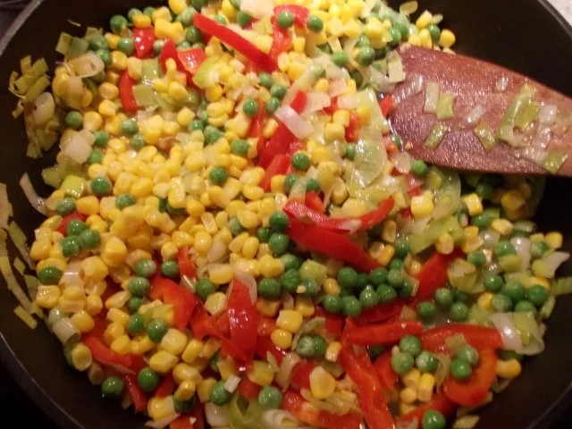 Rezept: Gemüseauflauf mit Fleischkäse Bild Nr. 4 Gemüseauflauf mit Fleischkäse - Rezept - Bild Nr. 4