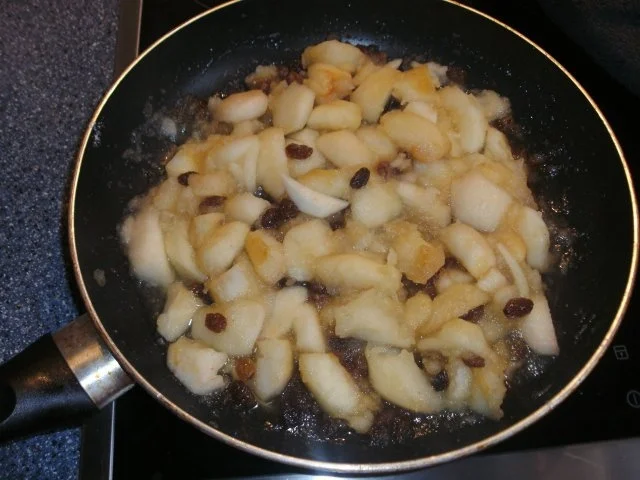 Apfelkuchen mit Baiserhaube - Rezept - Bild Nr. 2