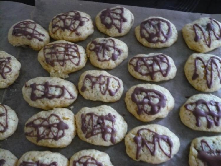 Feine Nougatplätzchen, schnell und köstlich Feine Nougatplätzchen, schnell und köstlich