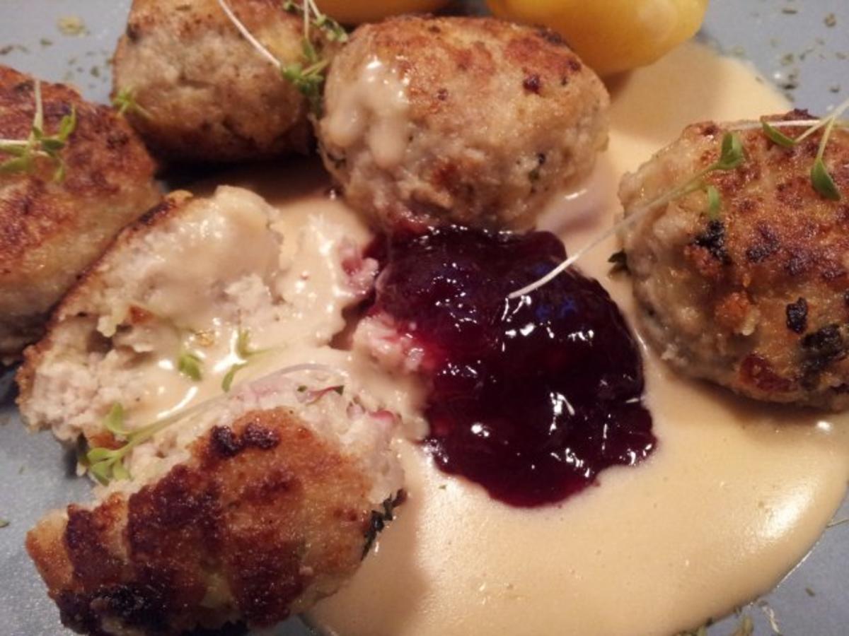 Bilder für Schwedische Fleischbällchen in Sahnesoße - Svenske Köttbullar i gräddsås - Rezept