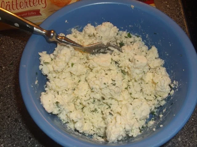 Rezept: Herzhafter Blätterteig-Käsekuchen Bild Nr. 3 Herzhafter Blätterteig-Käsekuchen - Rezept - Bild Nr. 3