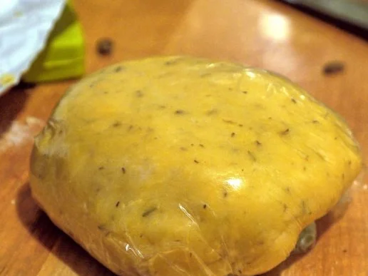 Rezept: Tarte mit Rotwein-Balsamico-Zwiebeln Bild Nr. 3 Tarte mit Rotwein-Balsamico-Zwiebeln - Rezept - Bild Nr. 3