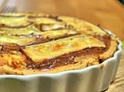 Tarte mit Rotwein-Balsamico-Zwiebeln - Rezept