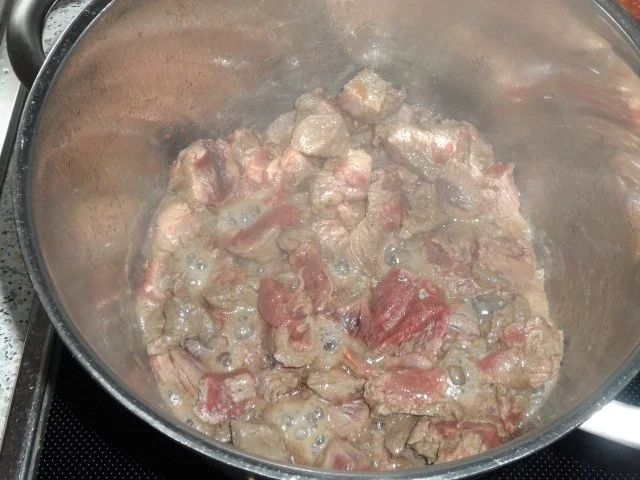 Winterliches Rindfleisch-Ragout in Honig-Pflaumen-Soße - Rezept - Bild Nr. 6