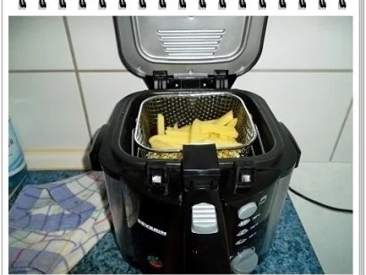 Currywurst natürlich mit selbstgemachter Pommes  und Currysauce. - Rezept - Bild Nr. 14