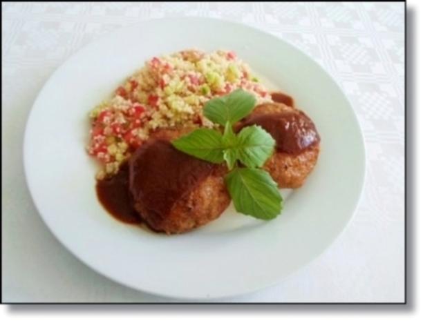 Couscous Salat mit Frikadellen - Rezept - kochbar.de