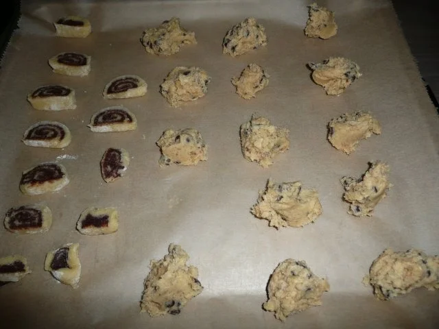 Rezept: Weihnachtsgebäck : Schoko Tröpfchen ca 50 Stk. Bild Nr. 2 Weihnachtsgebäck : Schoko Tröpfchen ca 50 Stk. - Rezept - Bild Nr. 2