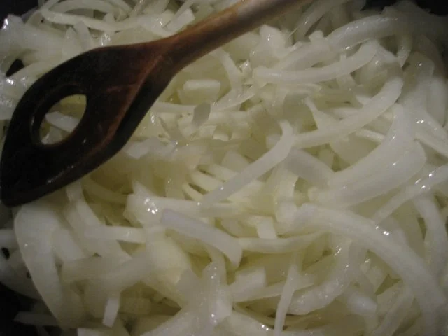 Rezept: Zwiebelkuchen auf Blätterteig Bild Nr. 4 Zwiebelkuchen auf Blätterteig - Rezept - Bild Nr. 4