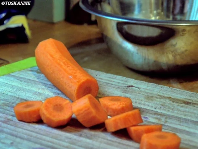 Ravioli mit Hühnchen-Cranberry-Füllung, dazu Cranberry-Sauce - Rezept - Bild Nr. 2