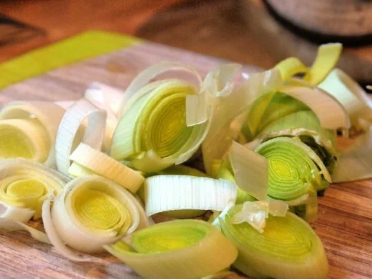 Ravioli mit Hühnchen-Cranberry-Füllung, dazu Cranberry-Sauce - Rezept - Bild Nr. 3