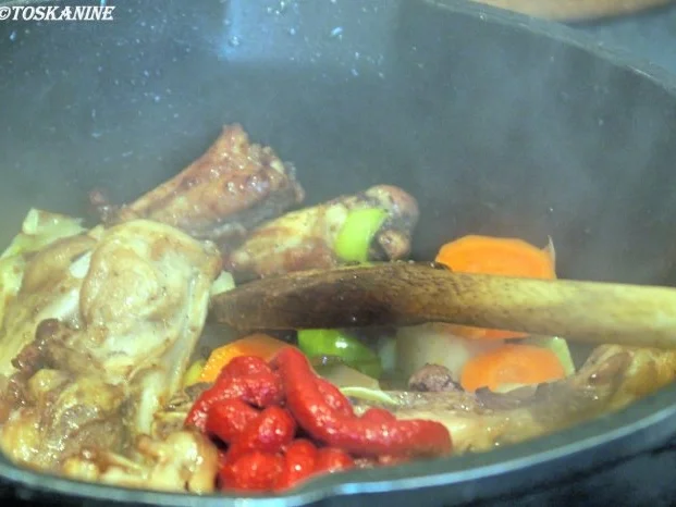 Ravioli mit Hühnchen-Cranberry-Füllung, dazu Cranberry-Sauce - Rezept - Bild Nr. 7