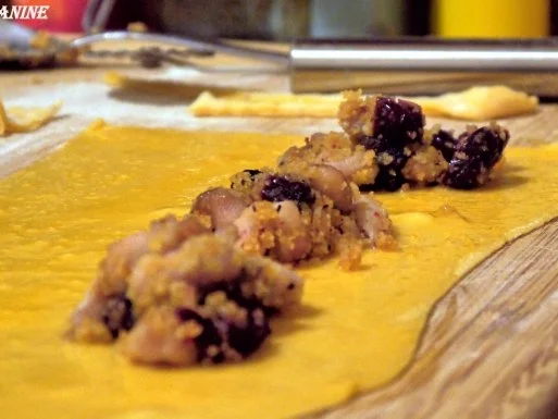 Ravioli mit Hühnchen-Cranberry-Füllung, dazu Cranberry-Sauce - Rezept - Bild Nr. 18